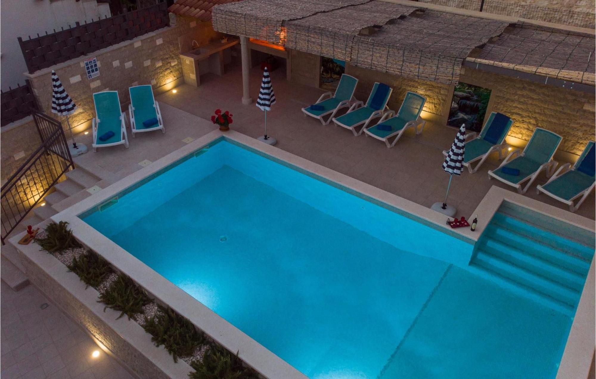 Lovely Home In Klek With House A Panoramic View Exterior photo